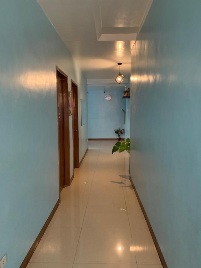 Brielles Travellers Inn Тагбиларан Сити Екстериор снимка